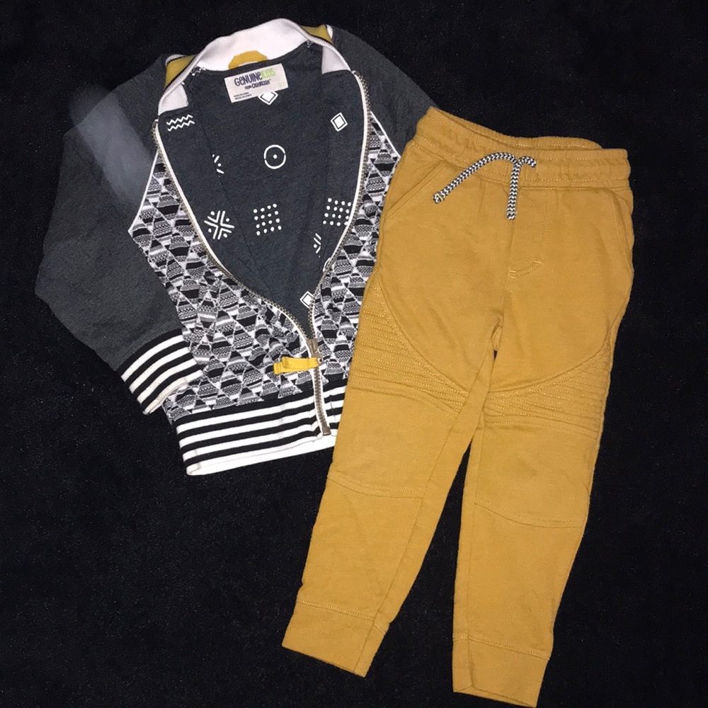 OshKosh Sweatsuit Set